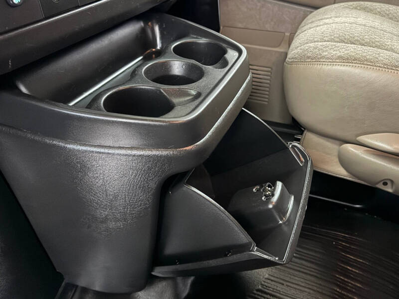 2021 Chevrolet Express 2500