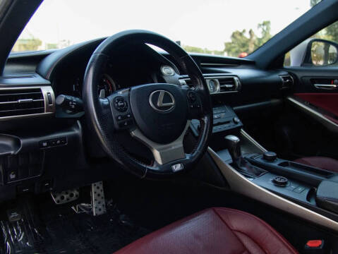 2016 Lexus IS 200t