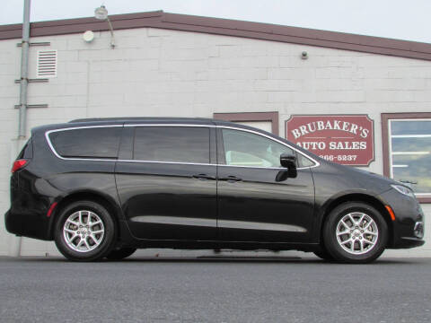 2022 Chrysler Pacifica for sale at Brubakers Auto Sales in Myerstown PA