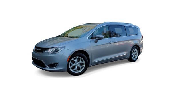 2018 Chrysler Pacifica for sale at Bowman Auto Center in Clarkston, MI