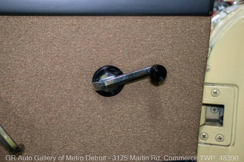 1951 Packard 200 Deluxe