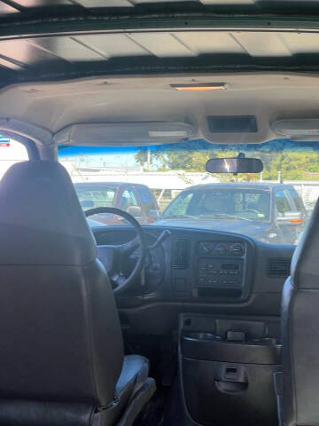 2001 GMC Savana G2500