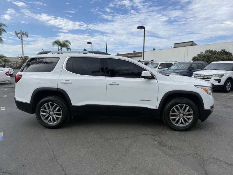 2019 GMC Acadia SLE-2