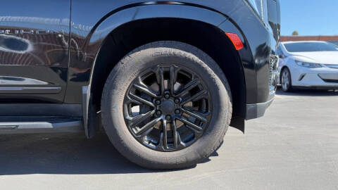 2022 GMC Yukon XL SLT