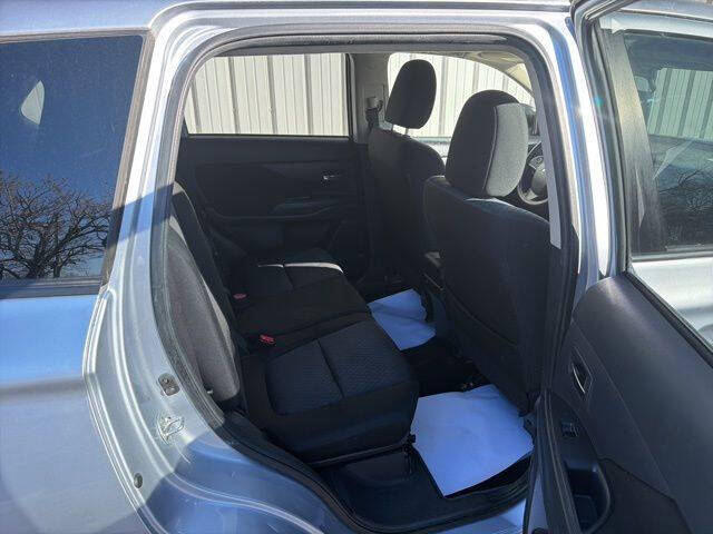 2014 Mitsubishi Outlander ES