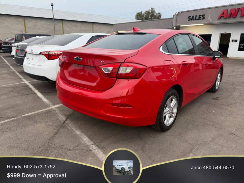 2018 Chevrolet Cruze LT photo 3