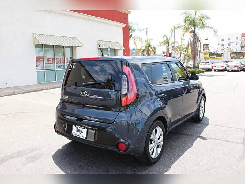 2016 Kia Soul +