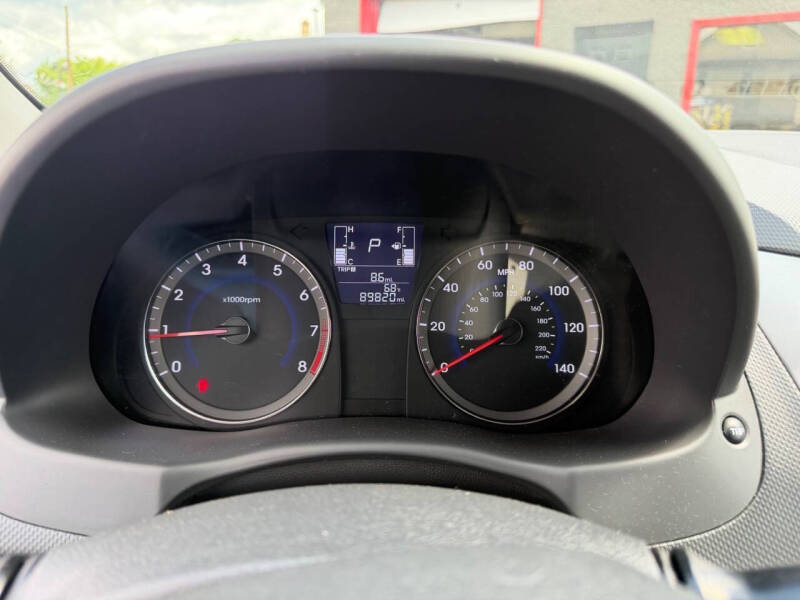 2016 Hyundai Accent SE