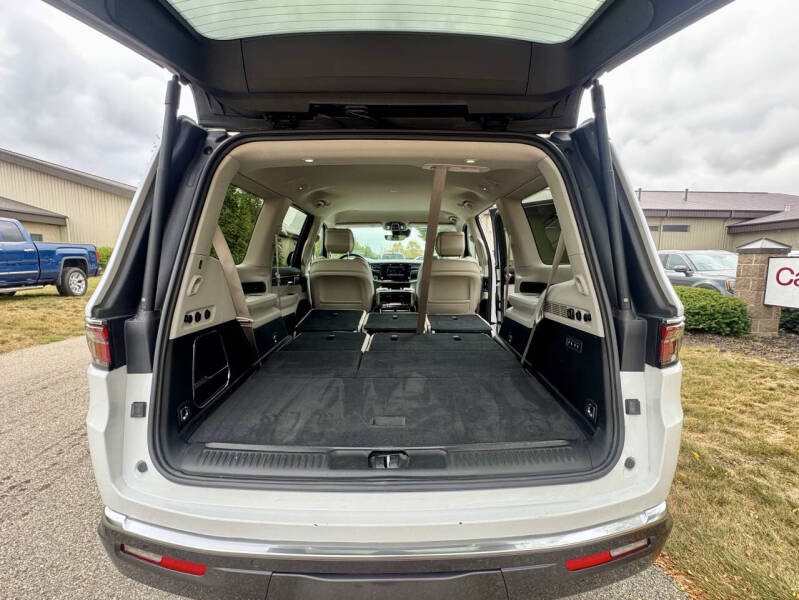 2022 Jeep Wagoneer Series III