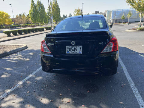 2018 Nissan Versa SV