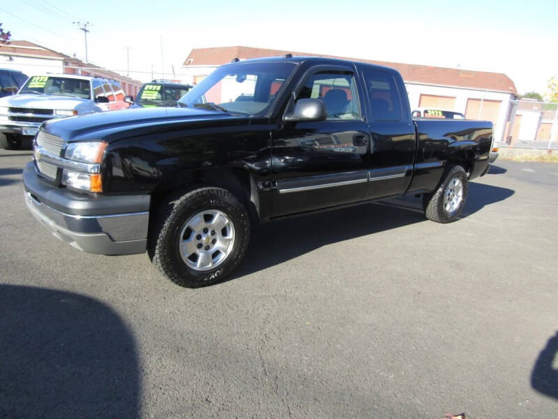 2004 Chevrolet Silverado 1500 for sale at ARISTA CAR COMPANY LLC in Portland OR