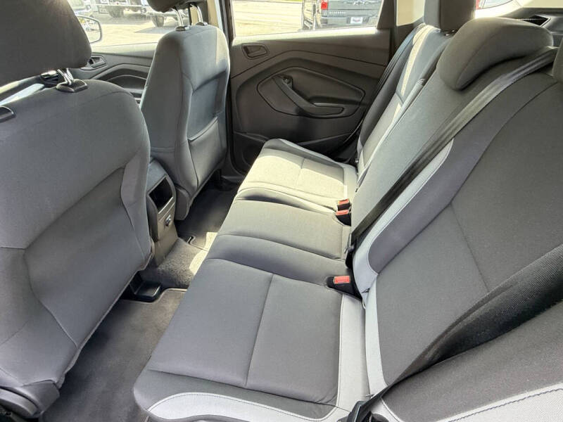 2016 Ford Escape S