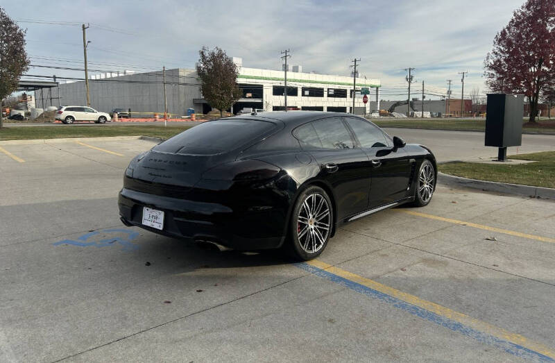 2015 Porsche Panamera Turbo
