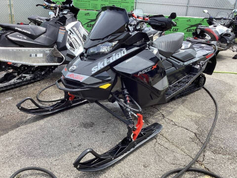 Ski-Doo MXZ X 850 E-Tec Image