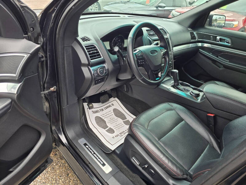 2017 Ford Explorer Sport