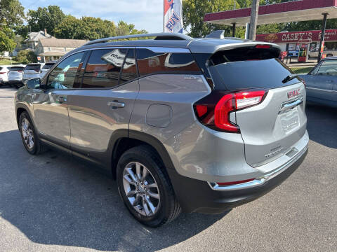 2023 GMC Terrain SLT