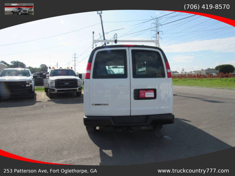 2022 Chevrolet Express 2500