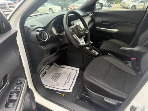 2020 Nissan Kicks SV