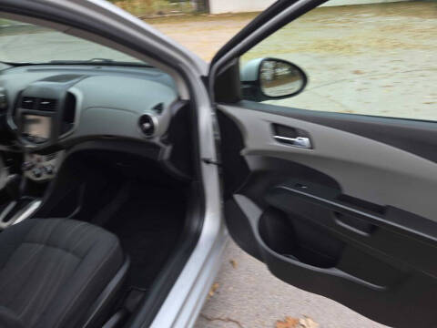 2016 Chevrolet Sonic LT Auto