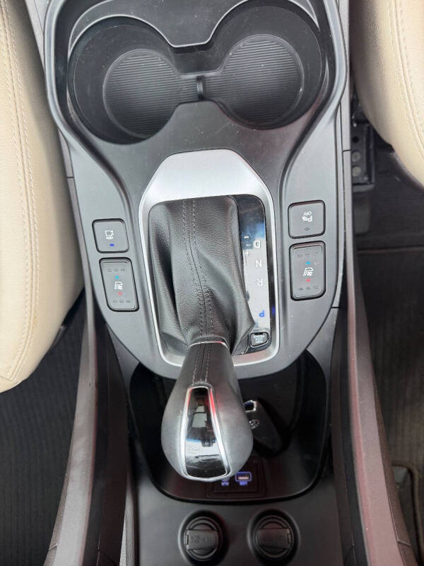 2017 Hyundai Santa Fe Limited Ultimate