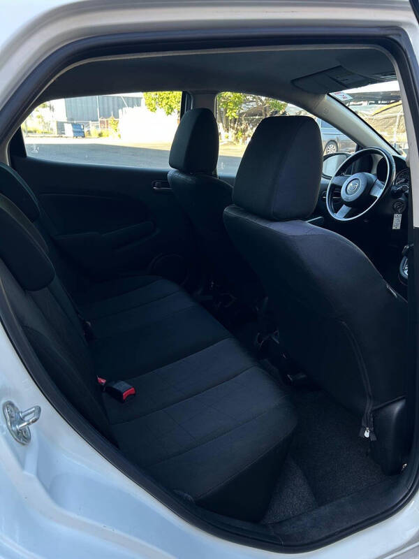 2014 Mazda MAZDA2 Sport