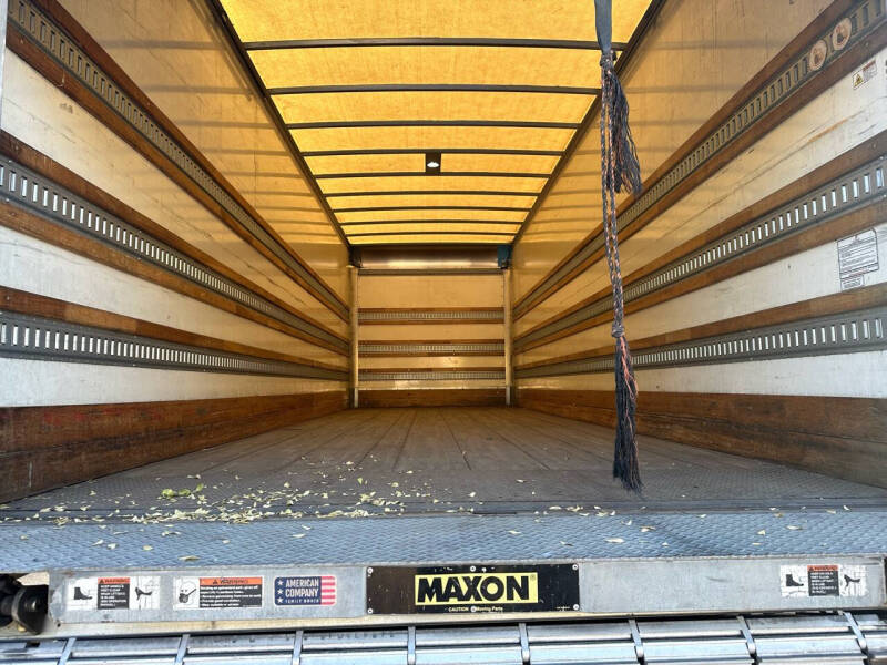 2018 International DuraStar 4300