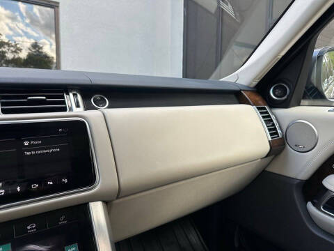 2020 Land Rover Range Rover P525 HSE