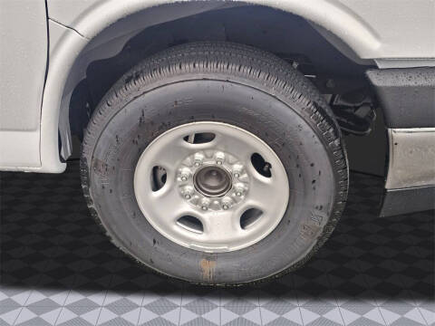 2025 Chevrolet Express 2500