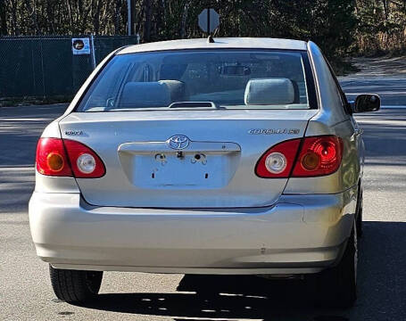 2004 Toyota Corolla LE