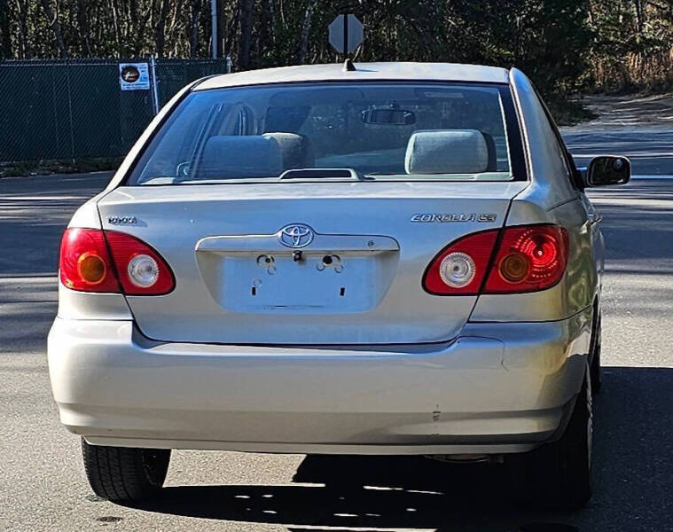 2004 Toyota Corolla LE