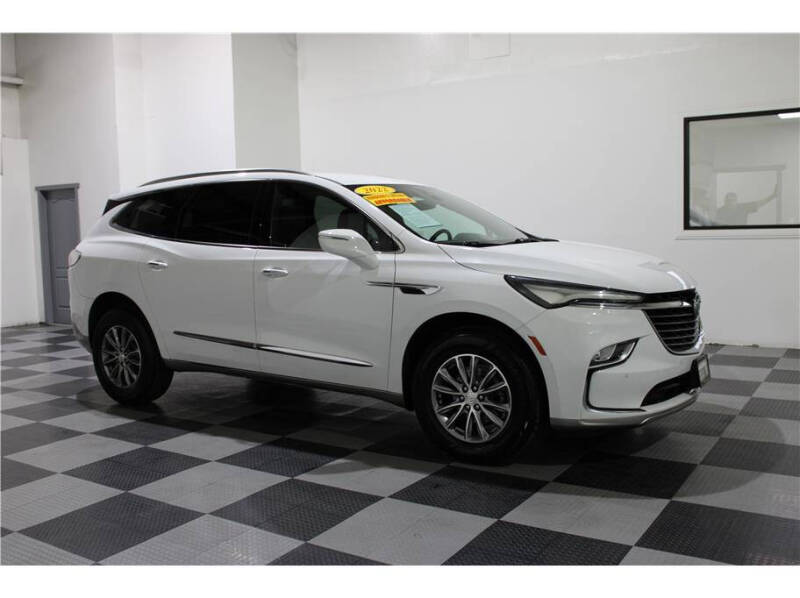 2022 Buick Enclave Essence