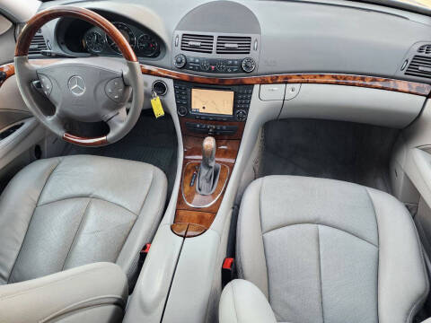 2005 Mercedes-Benz E-Class E 320