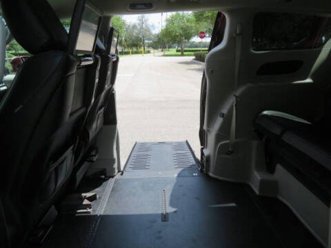 2020 Chrysler Pacifica Touring L Plus