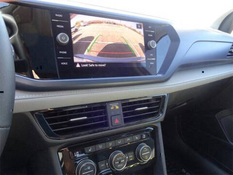 2024 Volkswagen Taos SE 4Motion