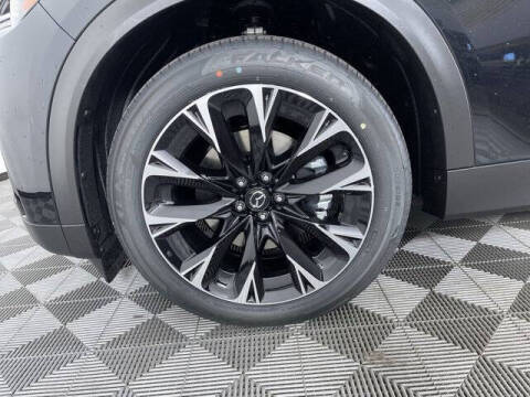 2024 Mazda CX-90 Plug-in Hybrid Preferred