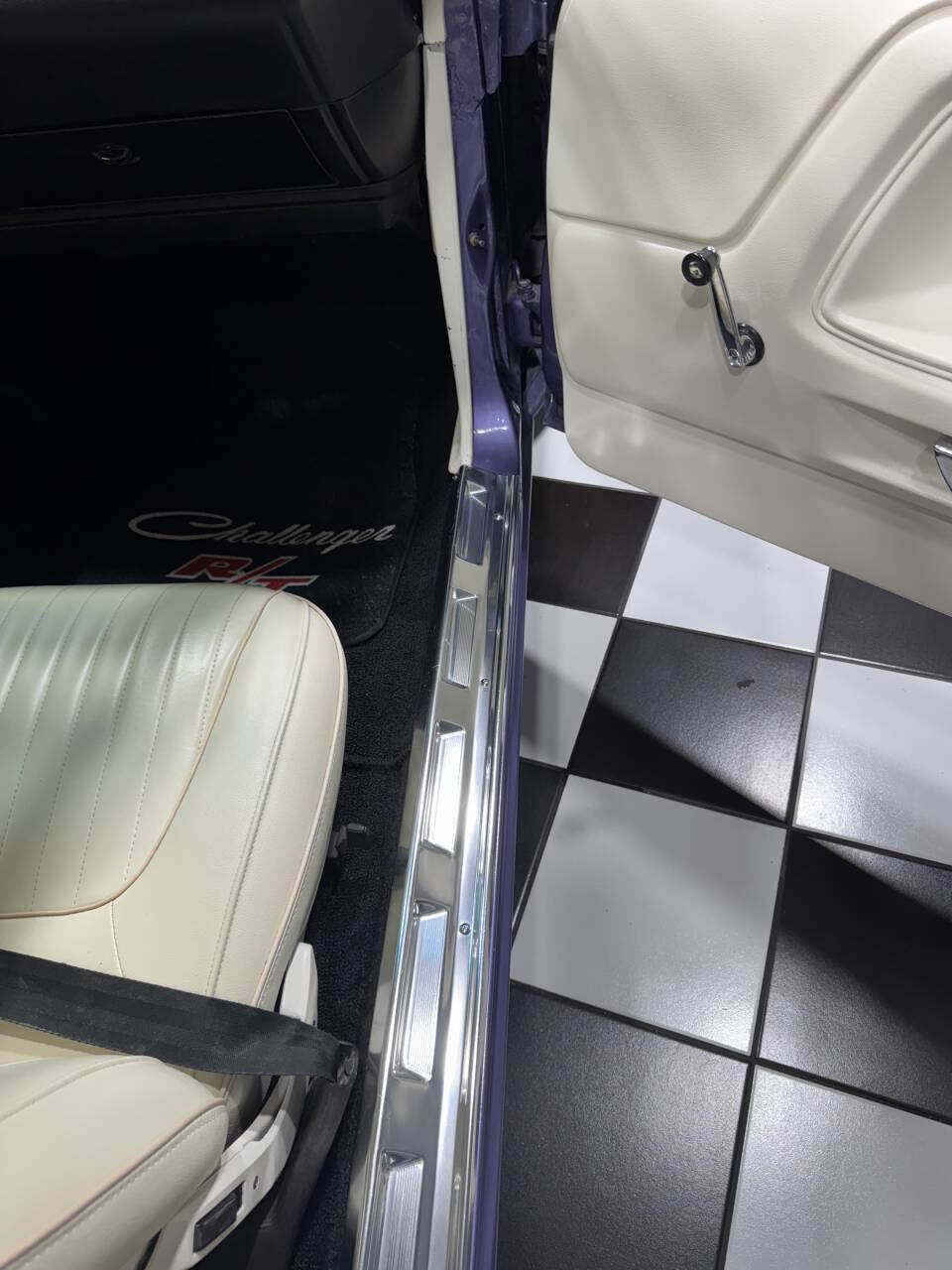 1971 Dodge Challenger 57