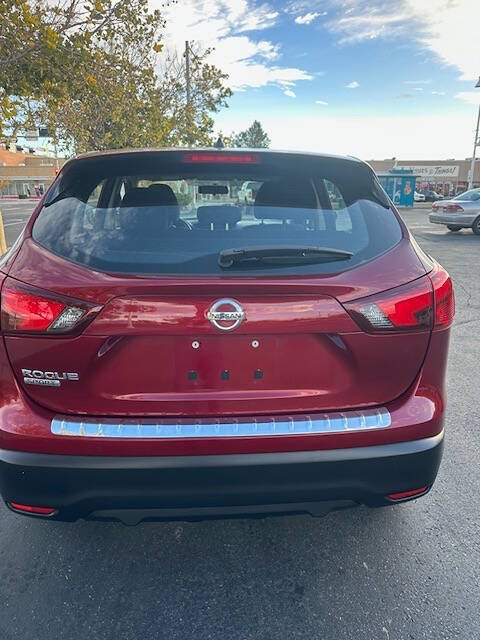 2019 Nissan Rogue Sport S photo 12