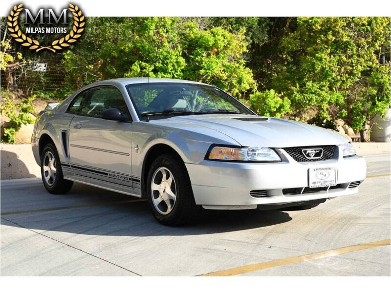 2000 Ford Mustang