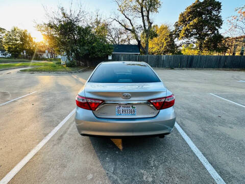 2016 Toyota Camry XLE