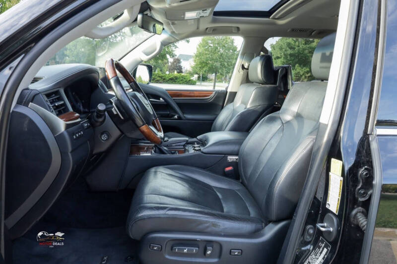 2018 Lexus LX 570 Three-Row