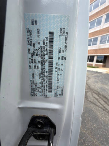 2010 Ford E-Series E-350 SD XL