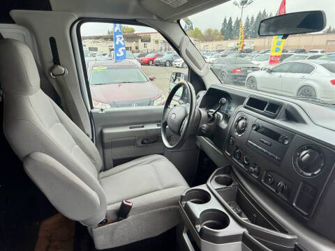 2011 Ford E-Series E-150