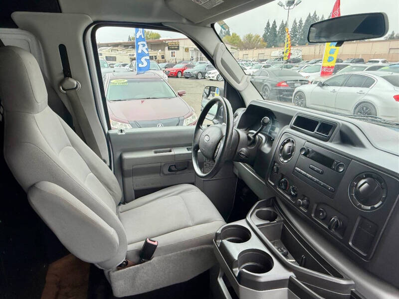 2011 Ford E-Series E-150