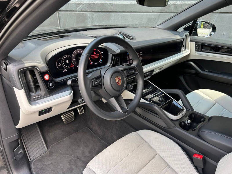 2025 Porsche Cayenne S E-Hybrid Coupe