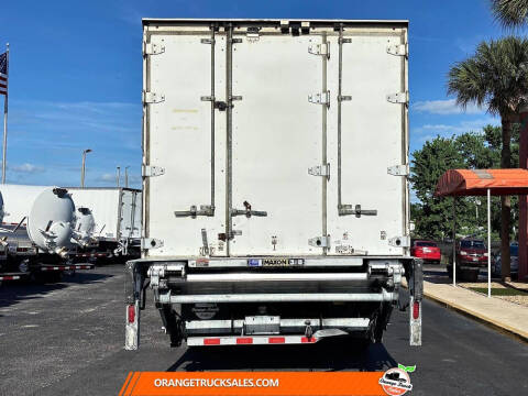 2018 Freightliner M2 106