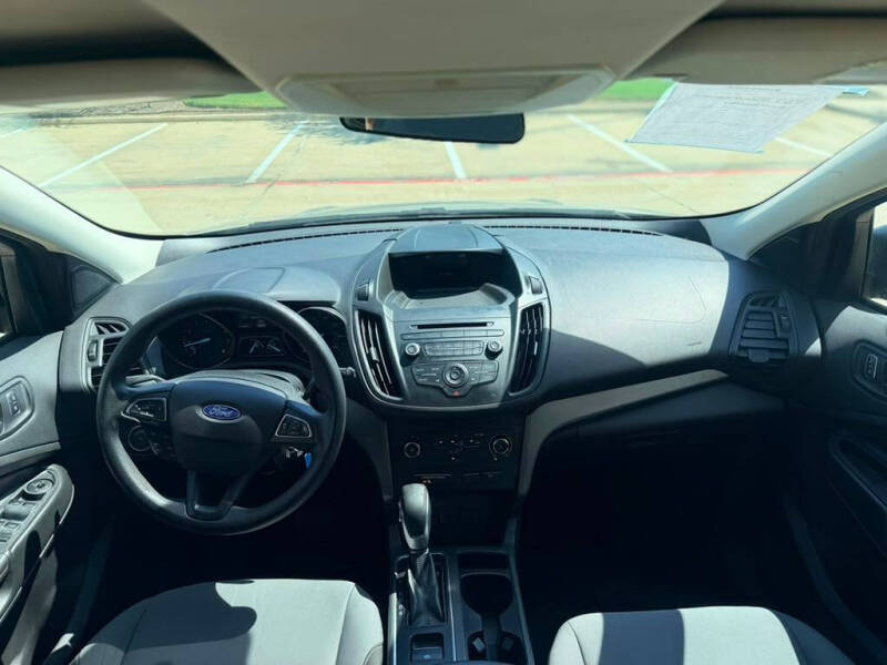 2017 Ford Escape S