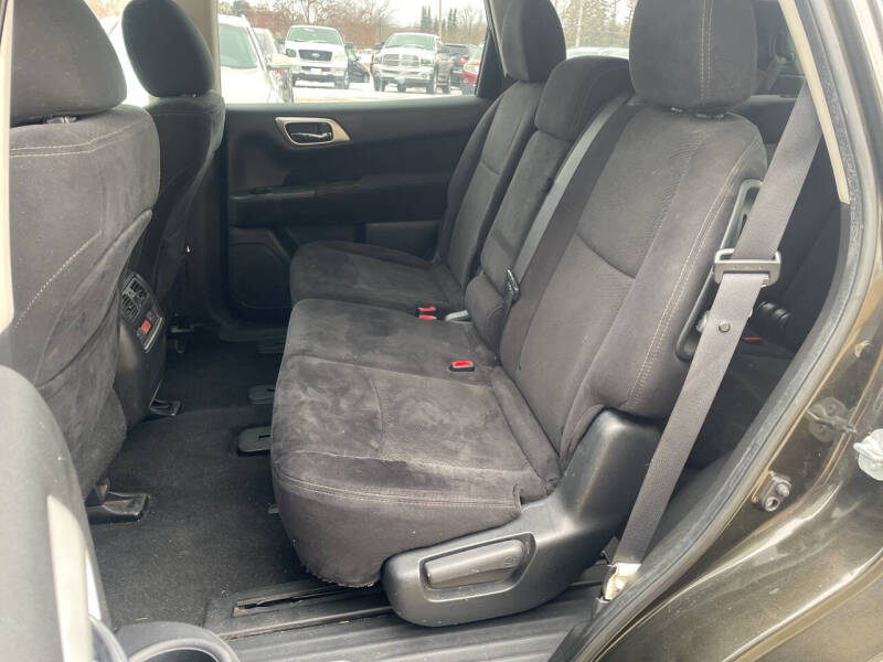 2015 Nissan Pathfinder SV