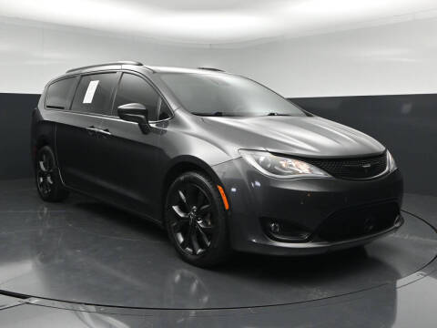2019 Chrysler Pacifica Touring L Plus
