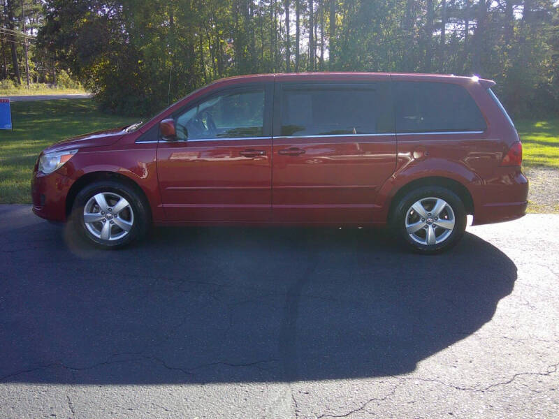 2010 Volkswagen Routan SE photo 9