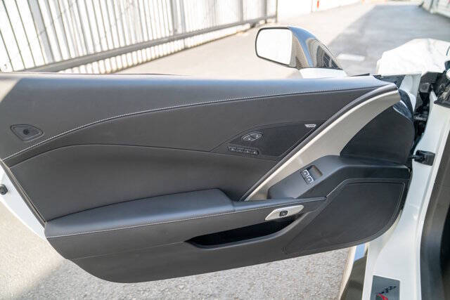 2015 Chevrolet Corvette 15